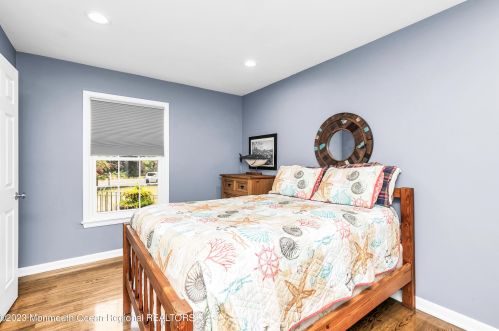 1120 Sycamore Ave, Tinton Falls NJ 07724-3237 exterior