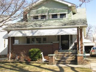 4053 158th St, Cleveland, OH 44135-1233