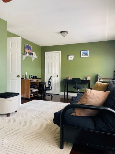 17 Moreland St, Worcester MA 01609-1050 exterior