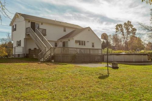 296 Howe St, Methuen, MA 01844-2610