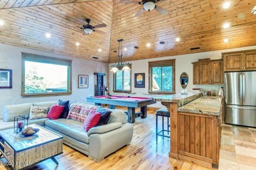 4712 Pace Dr, Park City UT 84098-6631 exterior