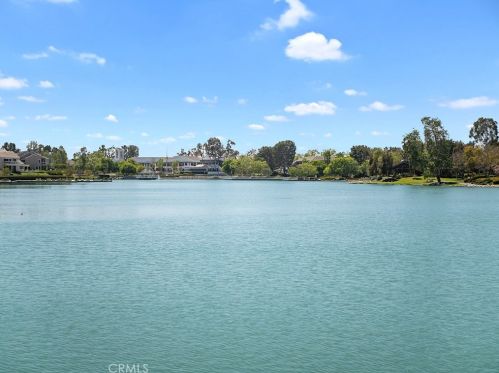 2 Bayfield, Irvine CA  92614-7907 exterior