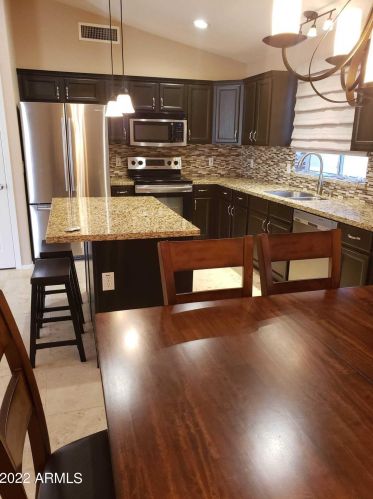 20424 9th St, Phoenix AZ  85024-4196 exterior