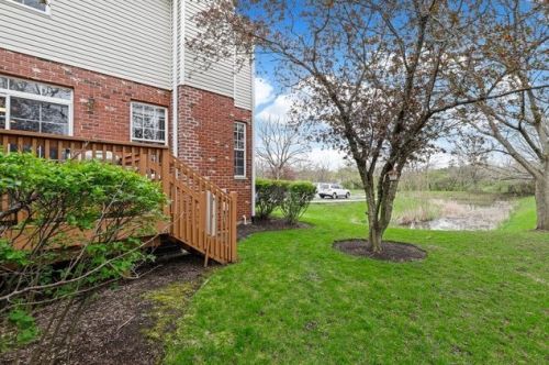 501 Goodwin Dr, Lemont IL 60440-2098 exterior