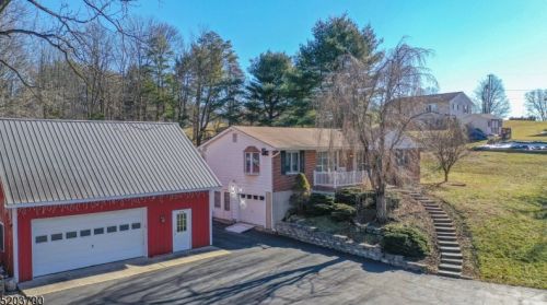 130 Dawn Rd, Milford, NJ 08848-1134