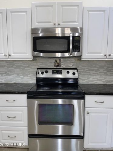 9419 1st Dr, Phoenix AZ 85041-8002 exterior