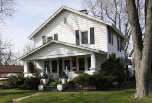 2084 Radnor Ave, Columbus OH  43224-2474 exterior