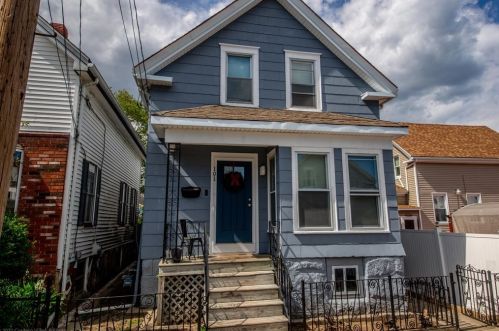 101 Rockland St, New Bedford MA  02740-4755 exterior