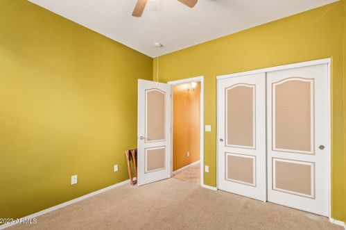 6715 37 Dr, Phoenix AZ 85053-3749 exterior