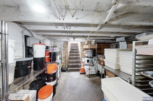 264 Davis Ave, Kearny NJ 07032-3402 exterior