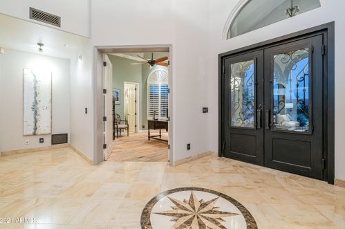 9202 46th St, Phoenix, AZ 85028-5515