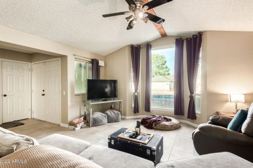 15450 39 St, Phoenix AZ 85018-6406 exterior