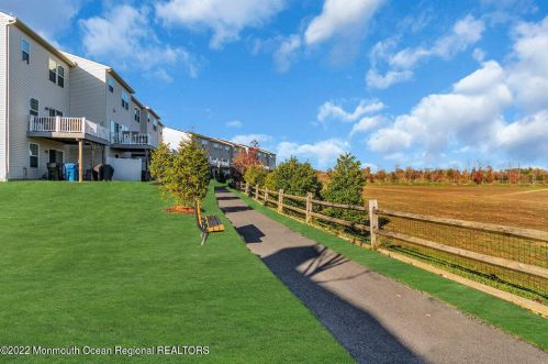 136 Kyle Dr, Tinton Falls NJ  07712-7537 exterior