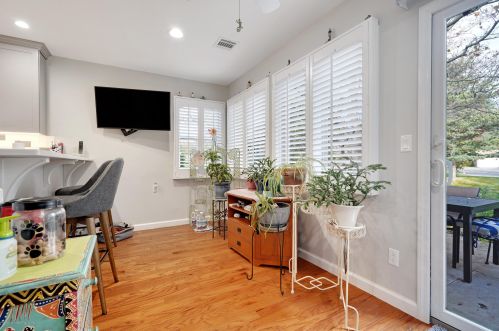 10 Concord Ct, Tinton Falls NJ 07701-5414 exterior