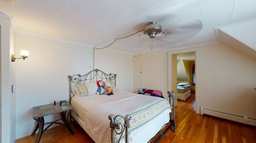 471 Main St, East Bridgewater MA 02324-1476 exterior