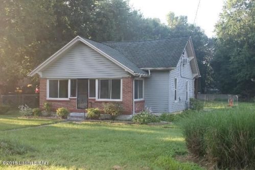 4004 Old Outer Loop, Louisville KY  40219-3133 exterior