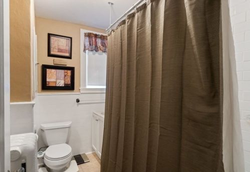 119 Washington St, Newton MA 02458-2250 exterior