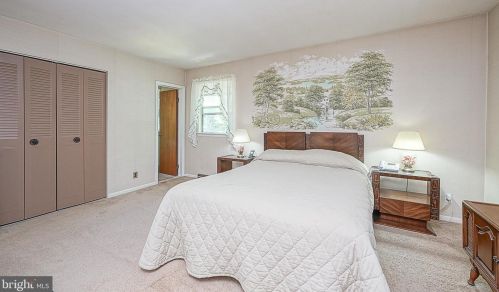 616 Chestnut Ave, West Deptford NJ 08097-1604 exterior