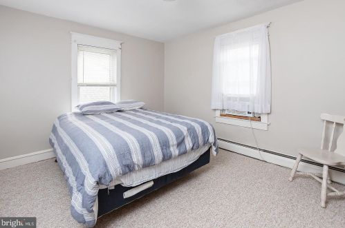 558 Billings Ave, West Deptford NJ 08066-1157 exterior