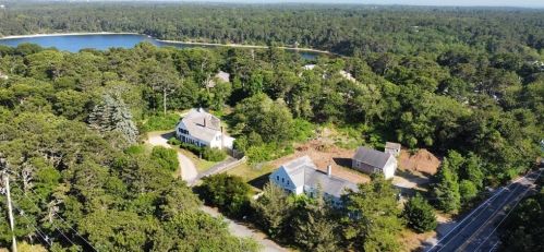 935 Old Queen Anne Rd, Chatham MA  02633-1264 exterior