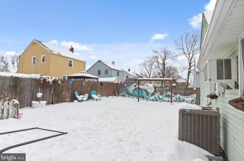 414 Morgan Ave, West Deptford NJ 08096-2818 exterior