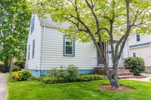 366 Cedar St, Dedham, MA 02026-3743