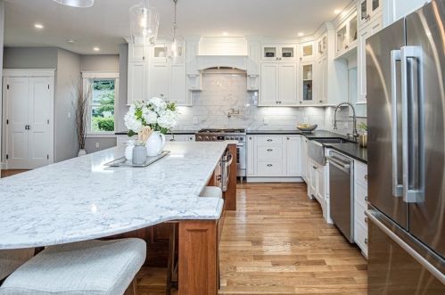 77 Hodge Rd, Arlington MA  02474-1933 exterior