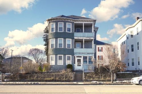 488 Park Ave, Worcester, MA 01610-1223