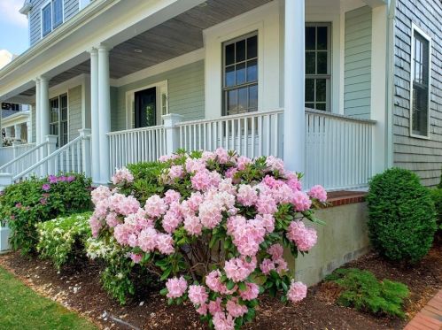 9 Preston Sq, Quincy MA  02171-3127 exterior