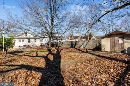 1200 Hessian Ave, West Deptford NJ 08093-1936 exterior