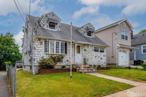 18 John St, Carteret NJ 07008-3112 exterior