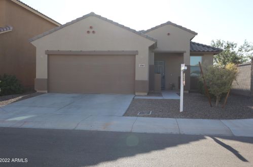 2680 73rd Dr, Phoenix, AZ 85043-3254