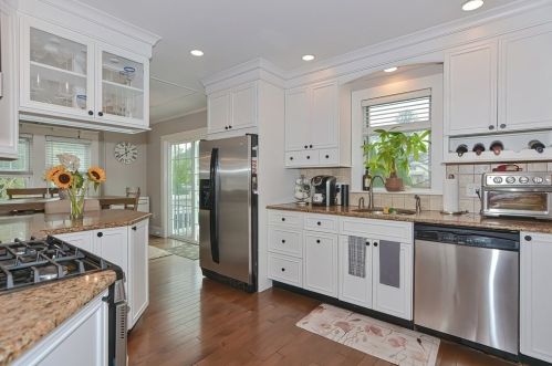 51 Chickatabot Rd, Quincy MA 02169-2546 exterior