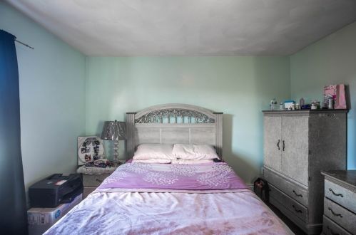 49 Pearl St, Everett MA 02149-1105 exterior