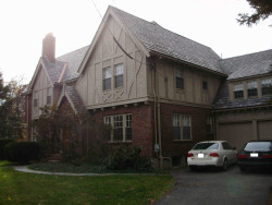 989 Centre St, Newton, MA 02459-1267