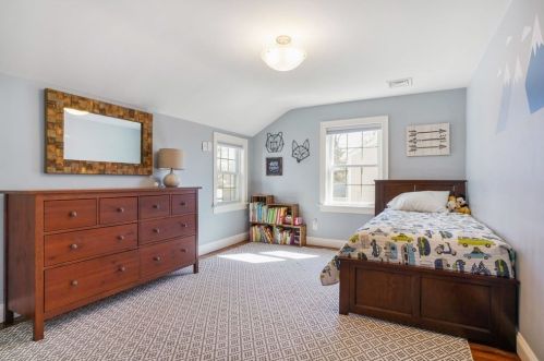 58 Taylor Ave, Dedham MA 02026-5104 exterior