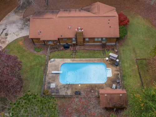 10 Kerrie Ct, Stockbridge GA 30281-5821 exterior