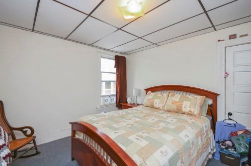 9 Lund St, Worcester MA 01607-1117 exterior