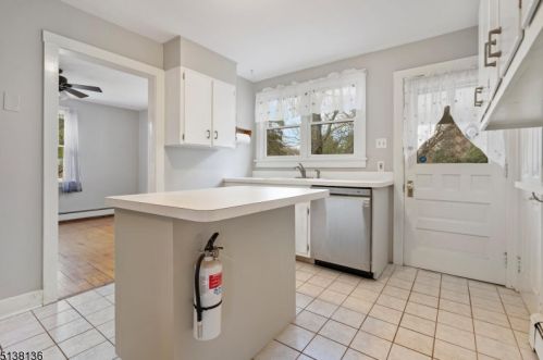 35 Fairview Ave, Milford NJ 08848-1006 exterior