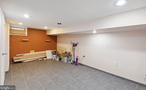 935 6th St, Philadelphia PA  19123-1405 exterior