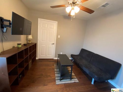 4825 Crestpoint Ln, Garland TX 75043-6514 exterior