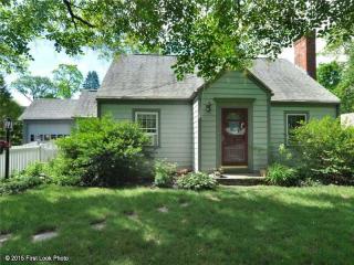 71 Brook St, Barrington RI  02806-1153 exterior