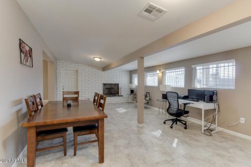 3825 Elm St, Phoenix AZ 85033-2112 exterior