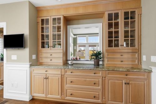 16 Black Rock Dr, Hingham MA 02043-4892 exterior