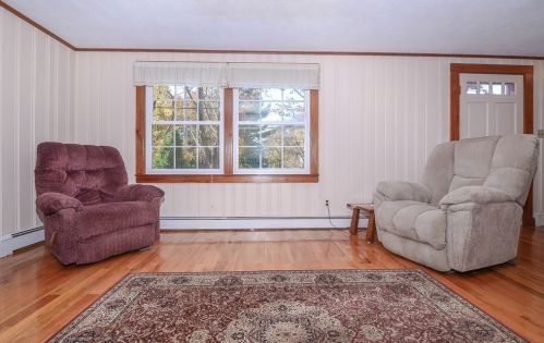 25 Hope Rd, Hingham MA 02043-3465 exterior