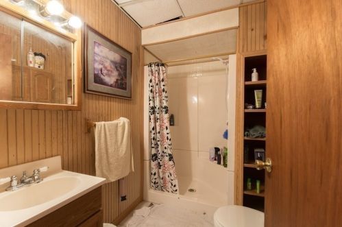 109 Diman St, Fall River MA 02721-1027 exterior