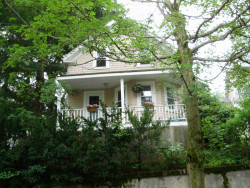 34 Thurston Rd, Newton, MA 02464-1245