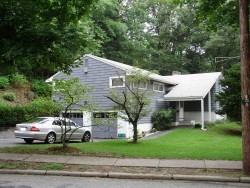 122 Christina St, Newton, MA 02461-1916