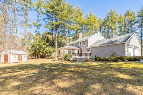 30 Surrey Ln, Topsfield MA 01983-1318 exterior