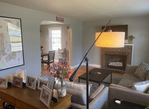 379 Cedar St, Dedham MA 02026-3221 exterior